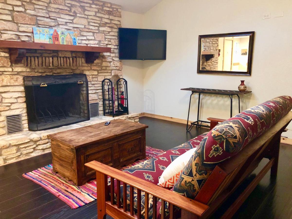 The Cove Bnb Hudson Bend Exteriér fotografie